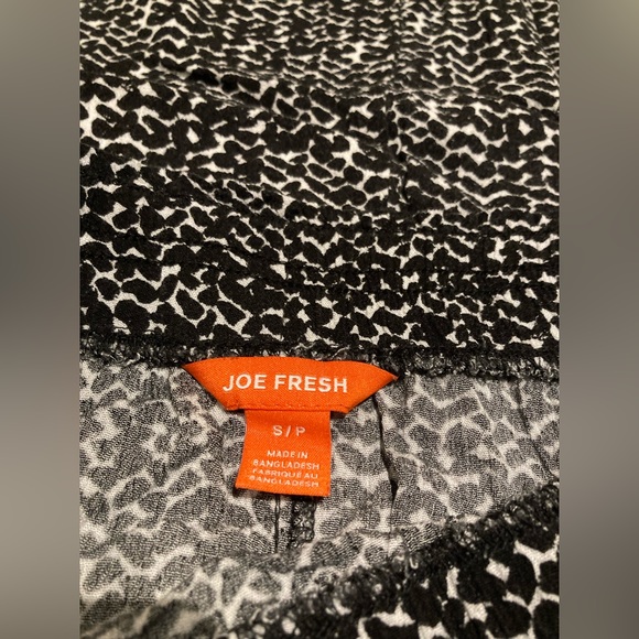 Joe fresh, size s/p, black and white - Picture 4 of 4